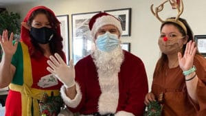 Cross Creek Team Brings Holiday Cheer to Residents